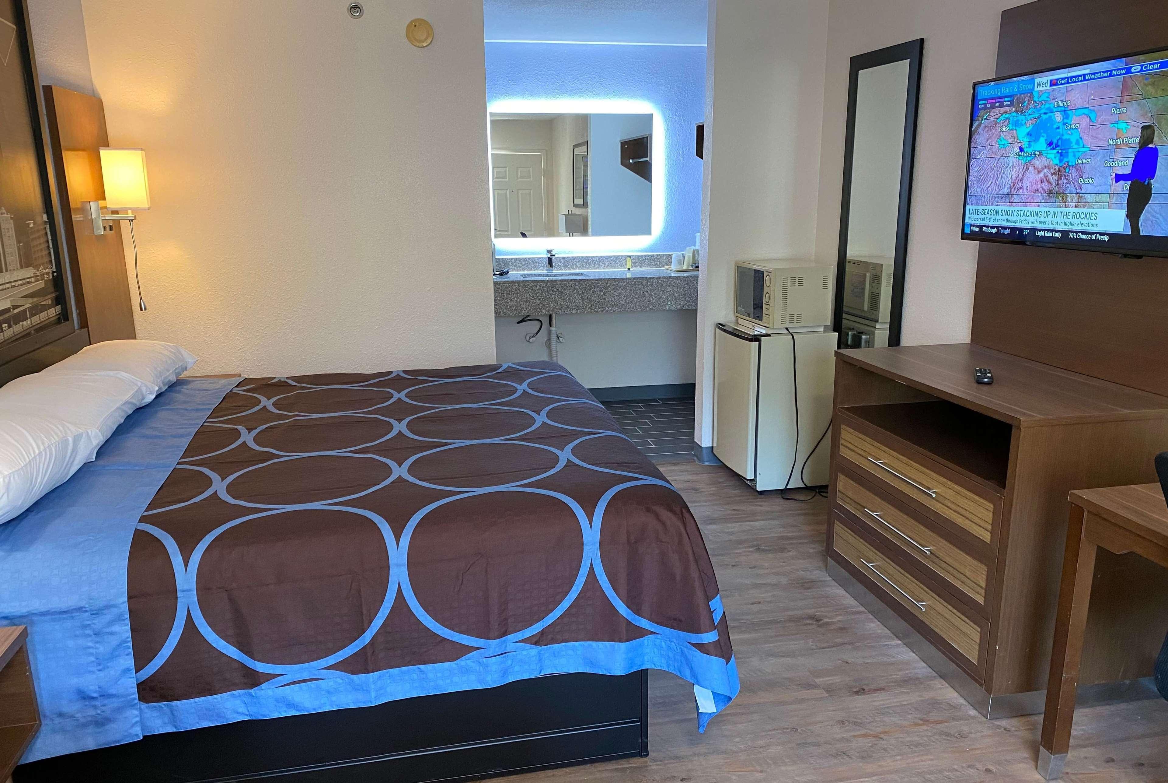 Hotel Super 8 By Wyndham Marietta/West/Atl Area Extérieur photo